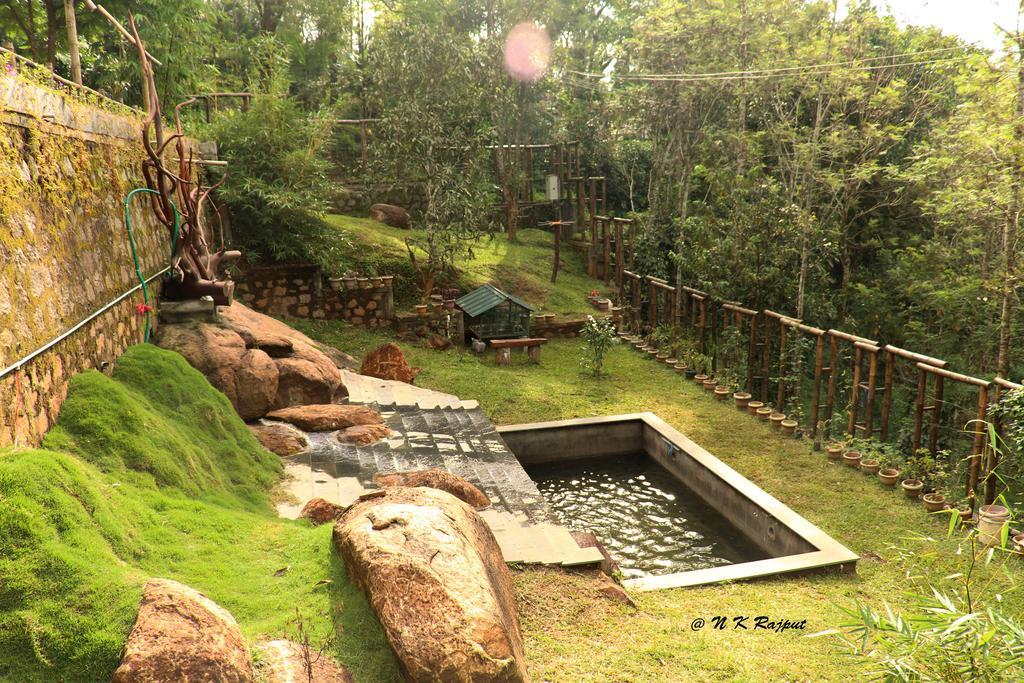 Hotel Bamboo Dale à Munnar Extérieur photo